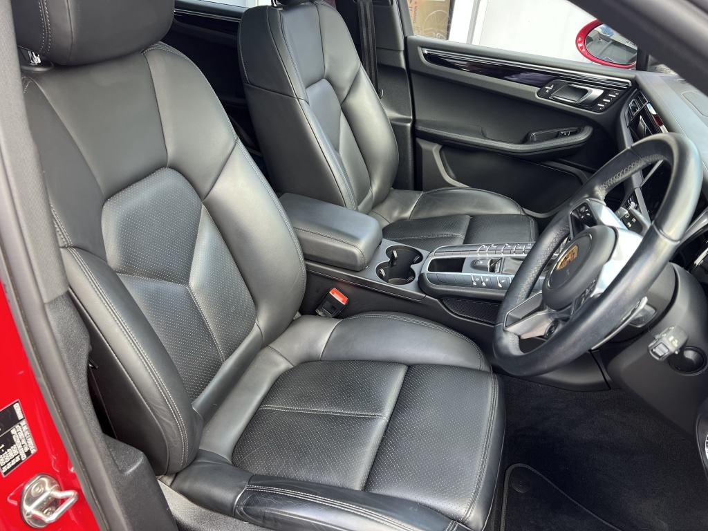 Used Porsche Macan 2020 for sale - 78202305: Photo 19