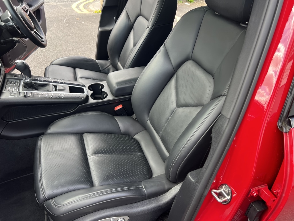 Used Porsche Macan 2020 for sale - 78202305: Photo 21