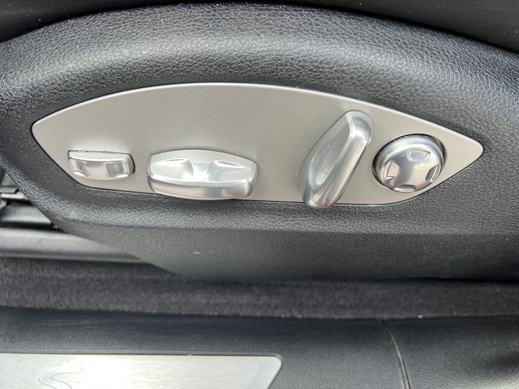 Used Porsche Macan 2020 for sale - 78202305: Photo 23