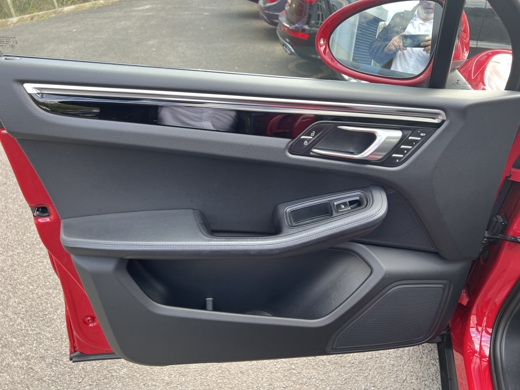 Used Porsche Macan 2020 for sale - 78202305: Photo 26