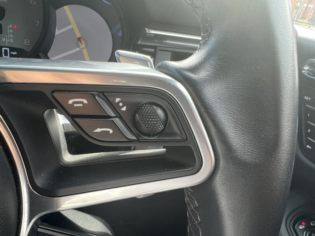 Used Porsche Macan 2020 for sale - 78202305: Photo 57