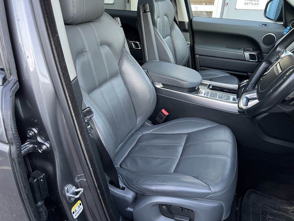 Used Land Rover Range Rover Sport 2015 for sale - 76618857: Photo 22