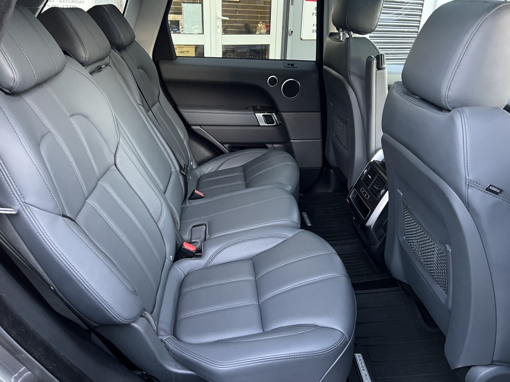 Used Land Rover Range Rover Sport 2015 for sale - 76618857: Photo 24