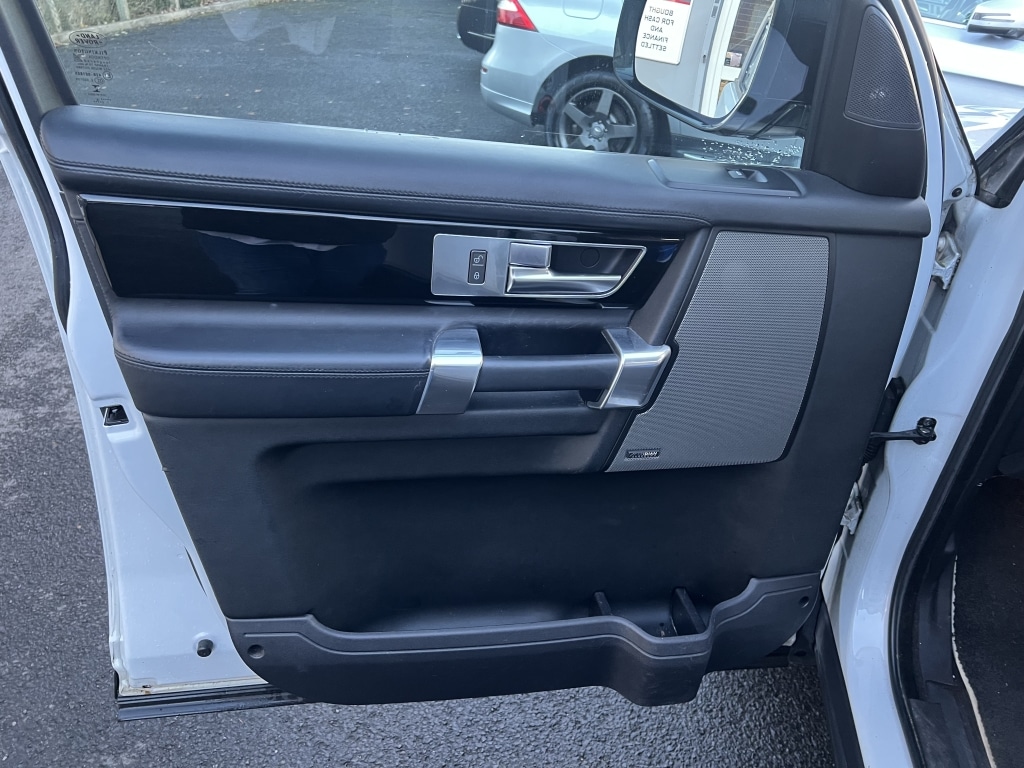 Used Land Rover Discovery 2016 for sale - 76764066: Photo 26