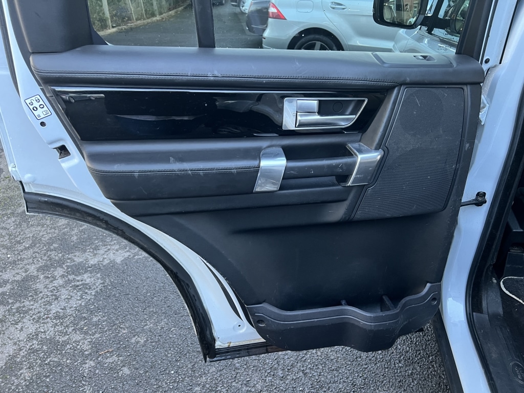 Used Land Rover Discovery 2016 for sale - 76764066: Photo 27