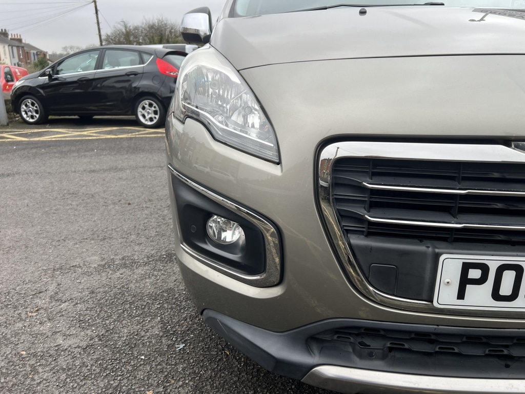 Used Peugeot 3008 2016 for sale - 77438636: Photo 10