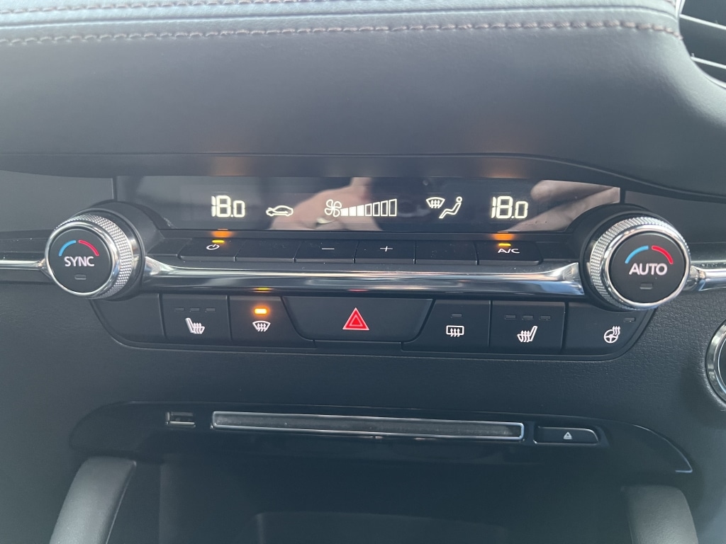 Used Mazda Mazda3 2020 for sale - 76864229: Photo 28