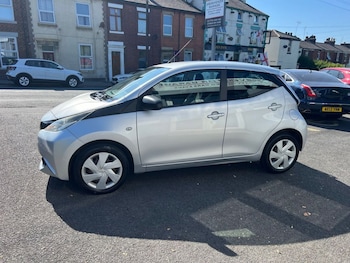 Used Toyota AYGO 2015 for sale - 79197577: Photo