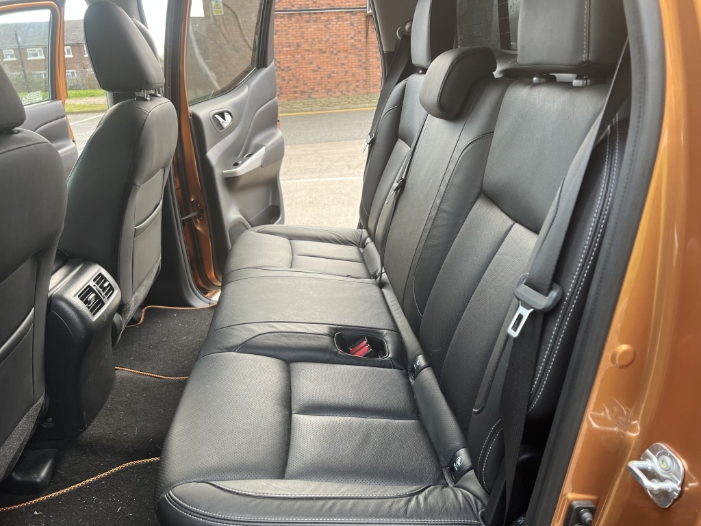 Used Nissan Navara 2017 for sale - 77028290: Photo 19