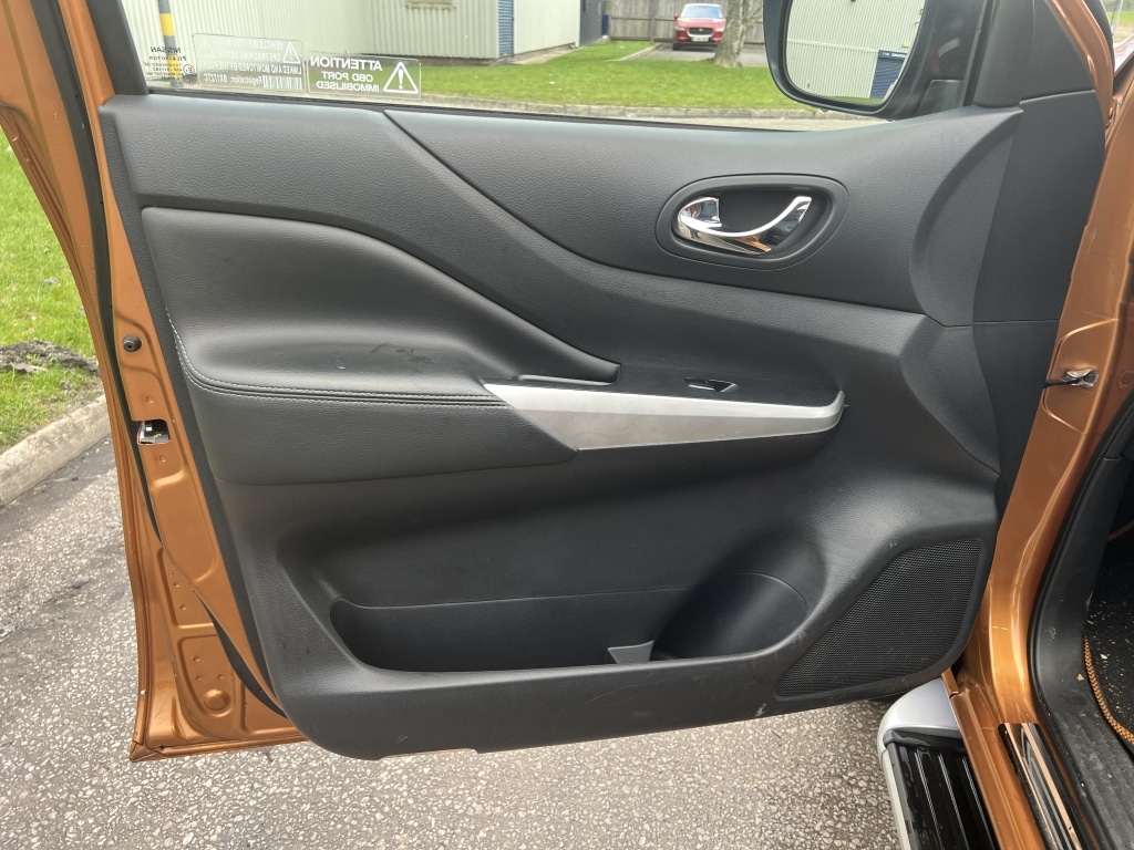 Used Nissan Navara 2017 for sale - 77028290: Photo 21