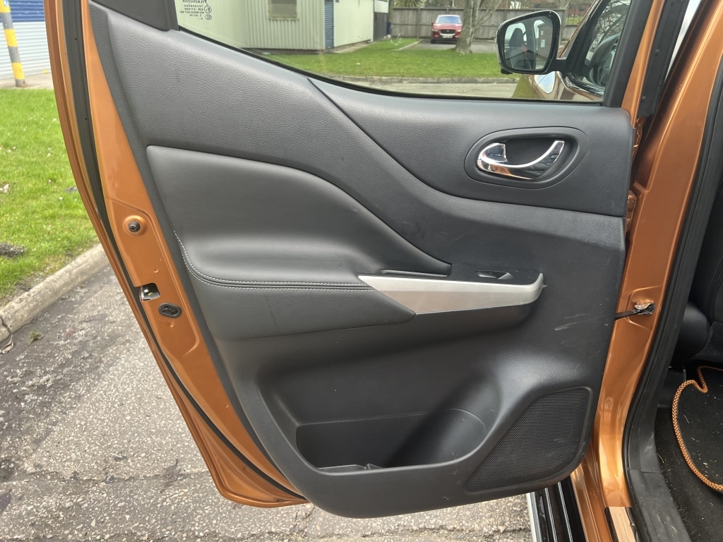 Used Nissan Navara 2017 for sale - 77028290: Photo 22