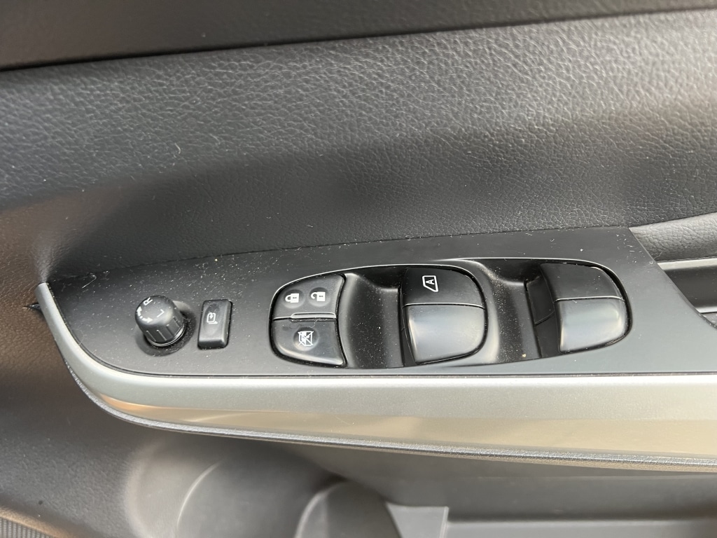 Used Nissan Navara 2017 for sale - 77028290: Photo 26