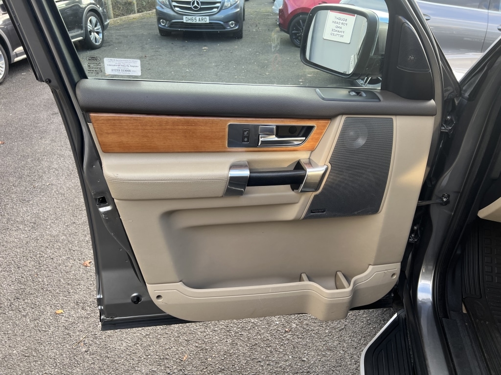 Used Land Rover Discovery 2010 for sale - 77300250: Photo 28