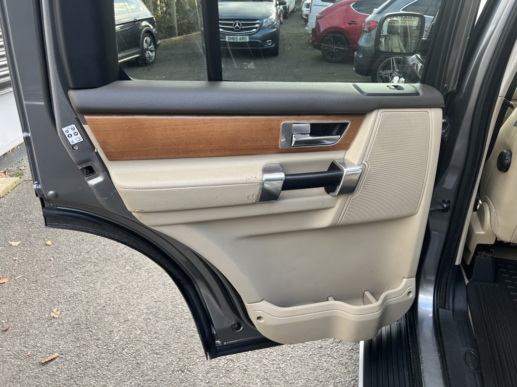 Used Land Rover Discovery 2010 for sale - 77300250: Photo 29