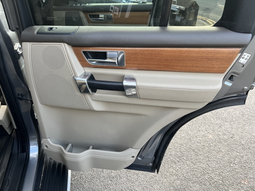 Used Land Rover Discovery 2010 for sale - 77300250: Photo 31