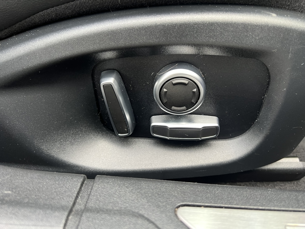 Used Jaguar XF 2019 for sale - 76058270: Photo 17