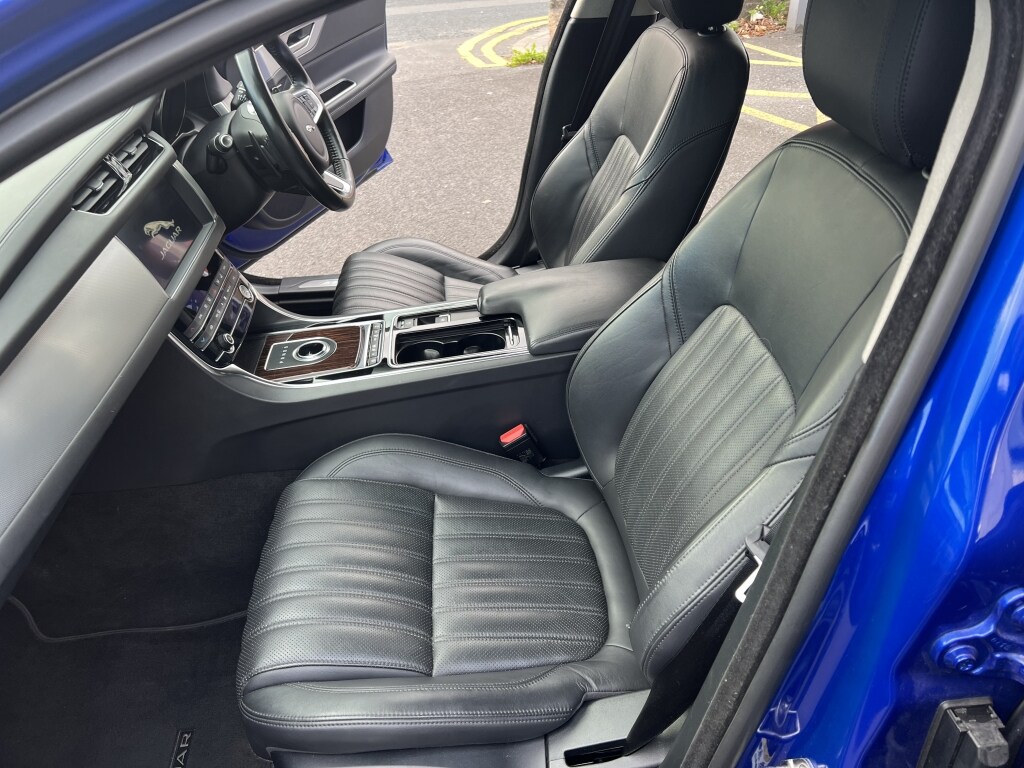 Used Jaguar XF 2019 for sale - 76058270: Photo 19