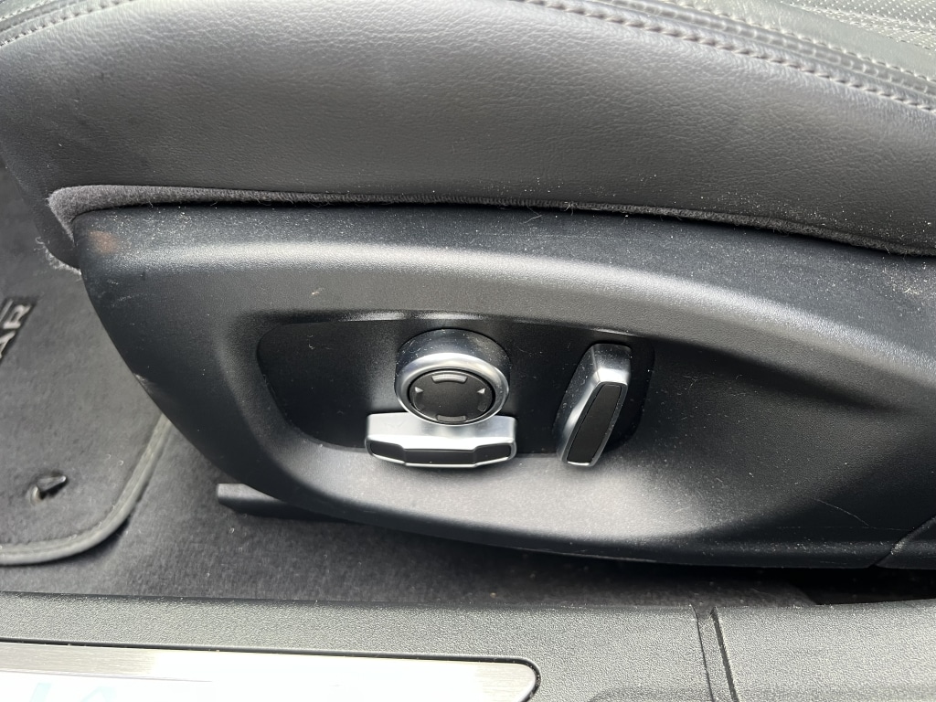 Used Jaguar XF 2019 for sale - 76058270: Photo 20