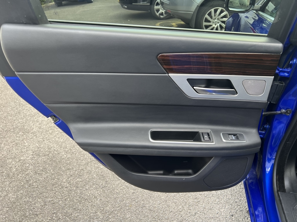 Used Jaguar XF 2019 for sale - 76058270: Photo 23