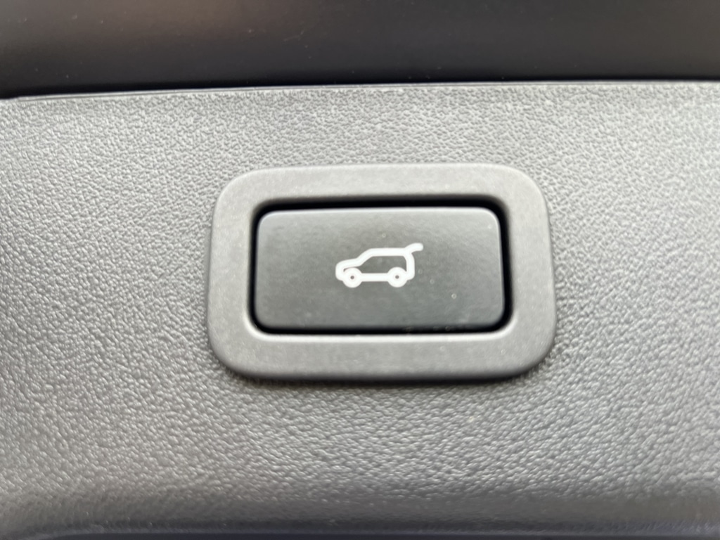 Used Jaguar XF 2019 for sale - 76058270: Photo 25