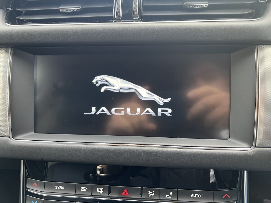 Used Jaguar XF 2019 for sale - 76058270: Photo 33