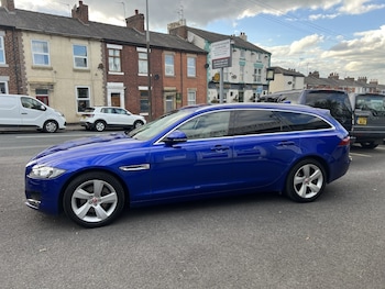 Used Jaguar XF 2019 for sale - 76058270: Photo 4