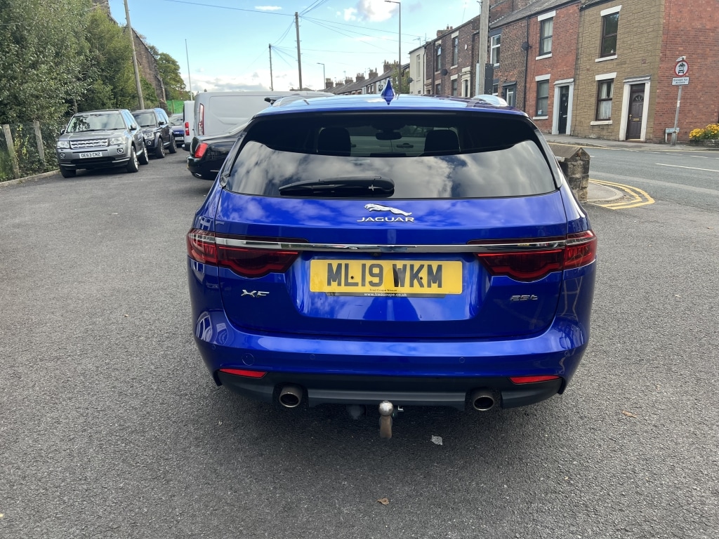 Used Jaguar XF 2019 for sale - 76058270: Photo 6