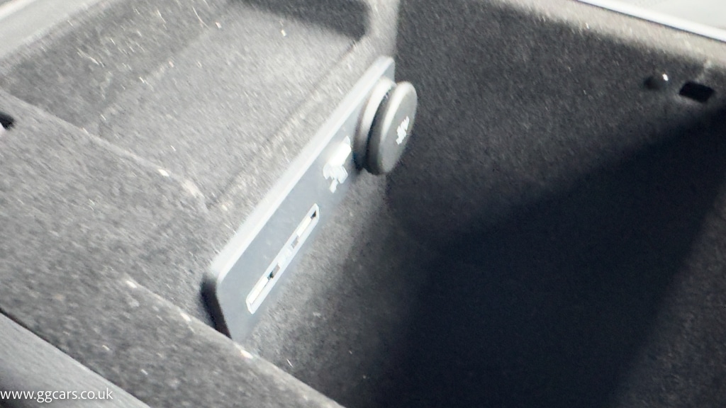 Used Jaguar XF 2019 for sale - 76058270: Photo 64