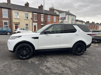 Used Land Rover Discovery 2018 for sale - 77762244: Photo