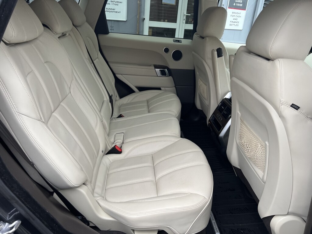 Used Land Rover Range Rover Sport 2016 for sale - 77690245: Photo 17