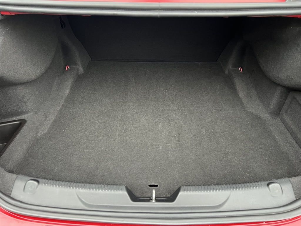 Used Jaguar XE 2015 for sale - 77423703: Photo 15