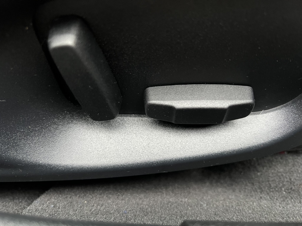 Used Jaguar XE 2015 for sale - 77423703: Photo 17