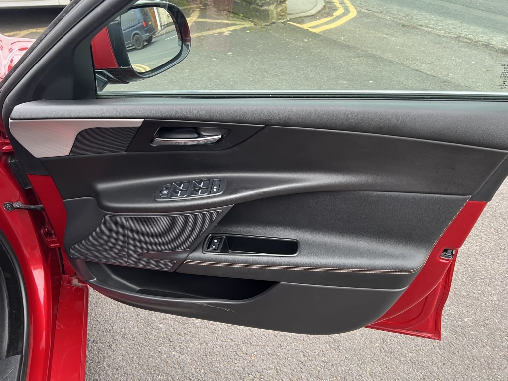 Used Jaguar XE 2015 for sale - 77423703: Photo 24