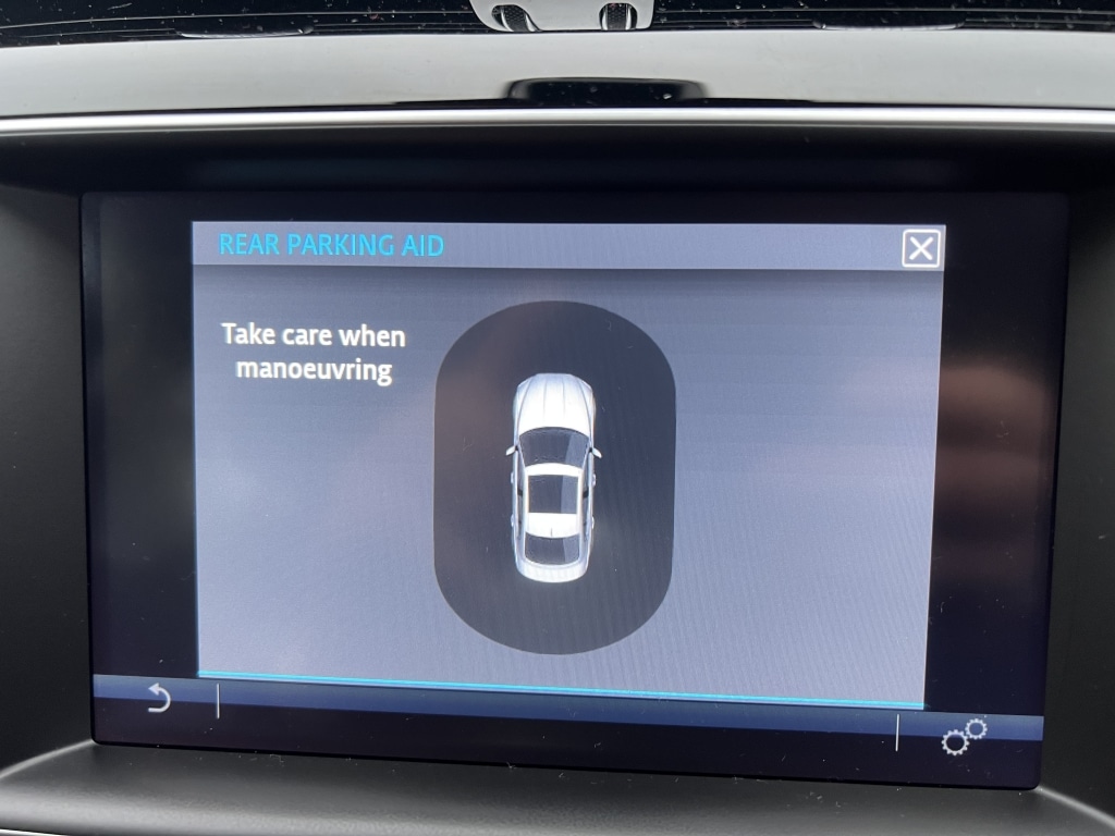 Used Jaguar XE 2015 for sale - 77423703: Photo 32