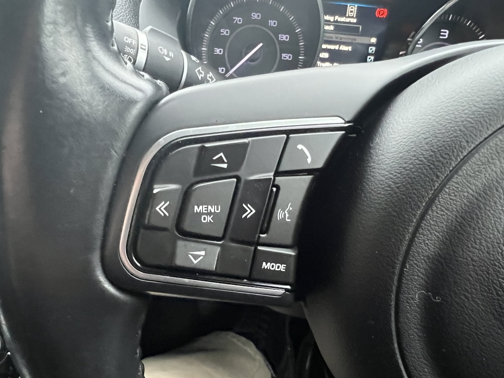 Used Jaguar XE 2015 for sale - 77423703: Photo 38