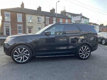 Used Land Rover Discovery 2018 for sale - 77889392: Photo