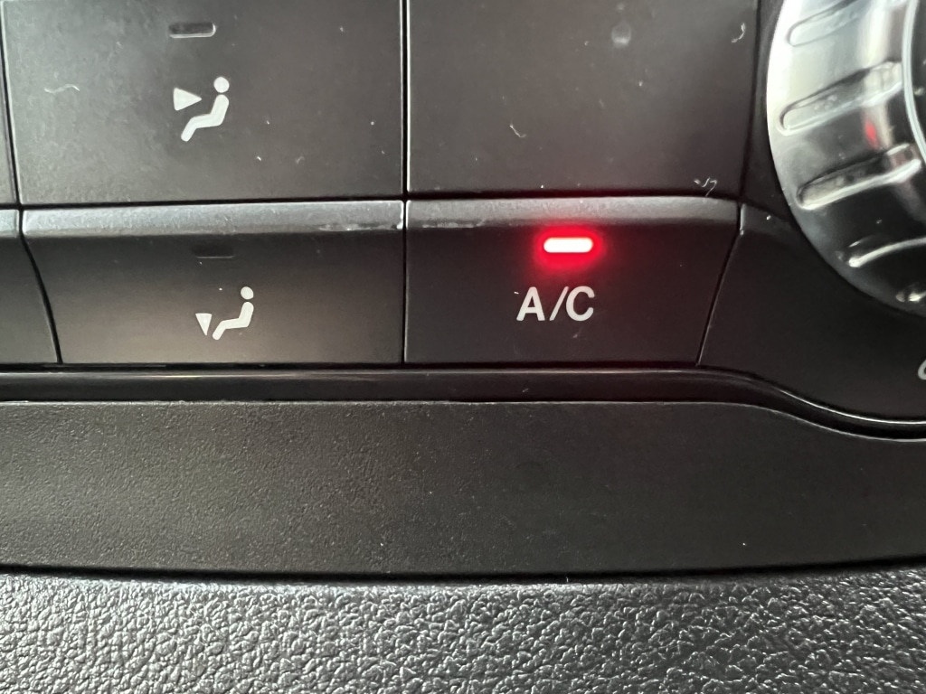 Used Mercedes-Benz Vito 2016 for sale - 77028289: Photo 25