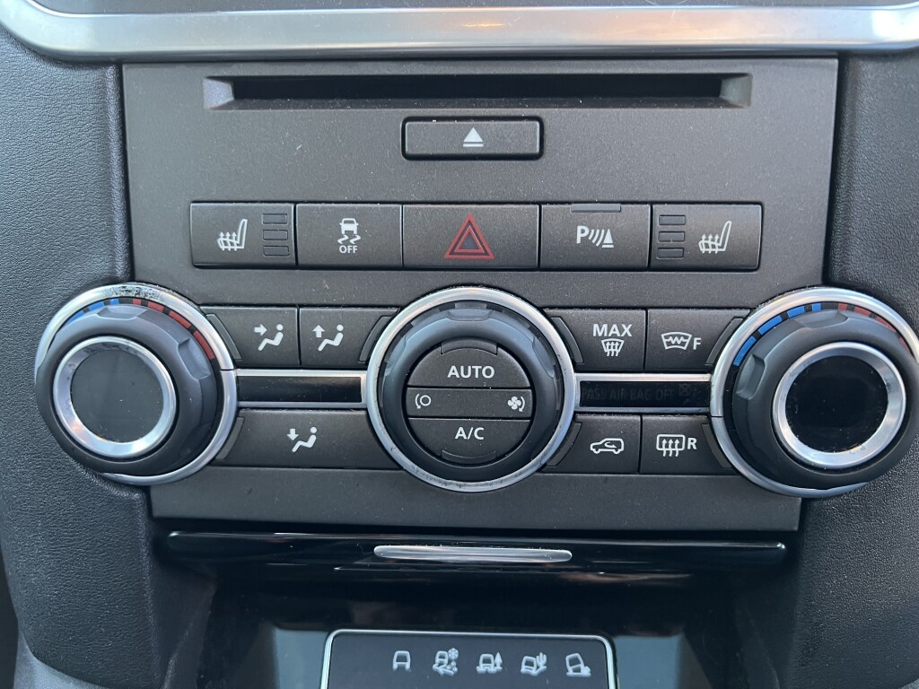 Used Land Rover Discovery 2016 for sale - 76932519: Photo 38