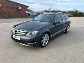 Used Mercedes-Benz C Class 2013 for sale - 78323773: Photo