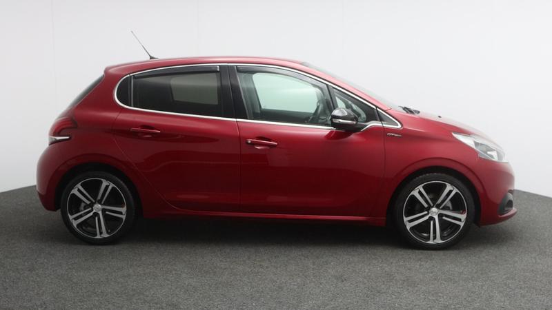 Used Peugeot 208 2019 for sale - 77493341: Photo 2