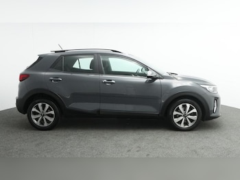 Used Kia Stonic 2022 for sale - 77117035: Photo