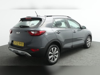 Used Kia Stonic 2022 for sale - 77117035: Photo