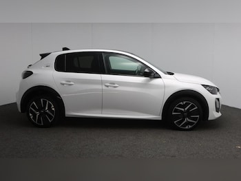 Used Peugeot 208 2024 for sale - 78329381: Photo