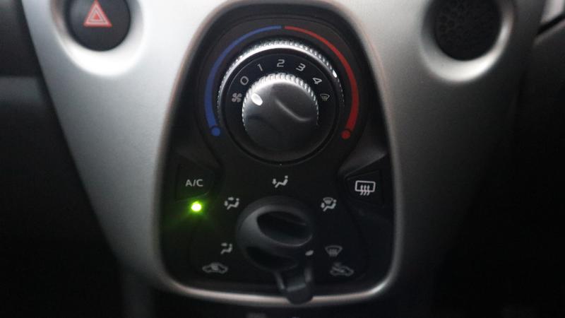 Used Peugeot 108 2016 for sale - 77679566: Photo 19