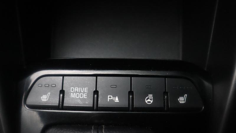 Used Kia Stonic 2023 for sale - 77662082: Photo 22