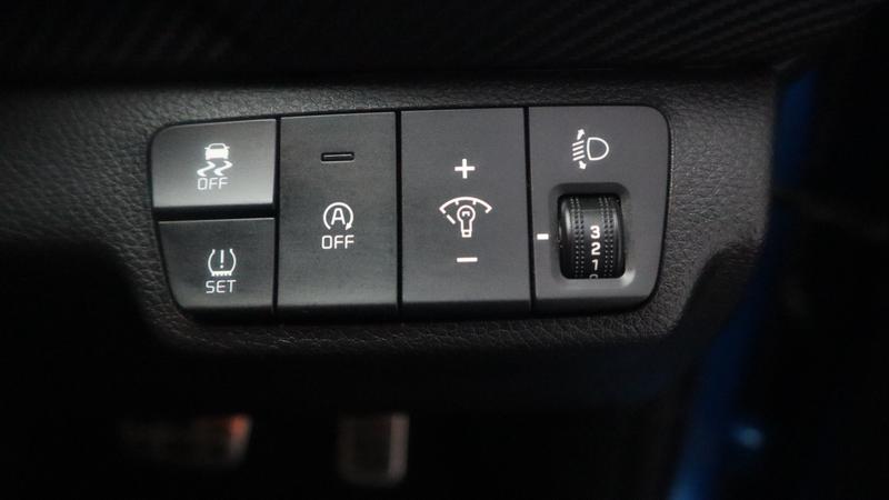 Used Kia Stonic 2023 for sale - 77662082: Photo 28