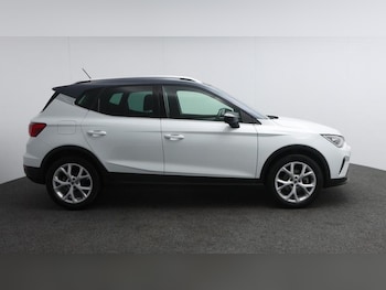 Used SEAT Arona 2023 for sale - 77116877: Photo