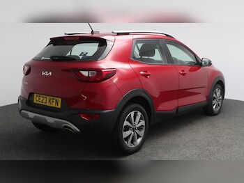 Used Kia Stonic 2023 for sale - 78644211: Photo