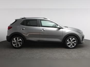 Used Kia Stonic 2023 for sale - 78286940: Photo