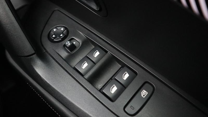 Used Peugeot 2008 2024 for sale - 77989063: Photo 28